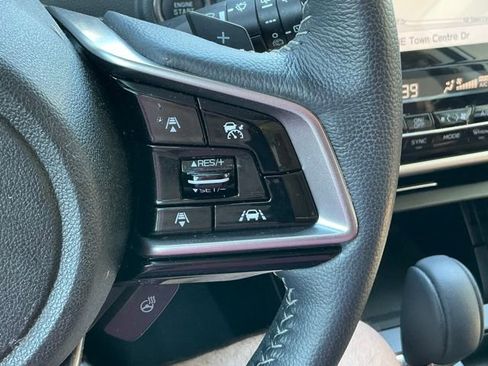Used 2018 Subaru Outback 3.6R Touring AWD/4WD image 26