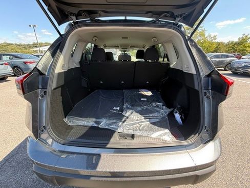 New 2026 Nissan Rogue S image 15