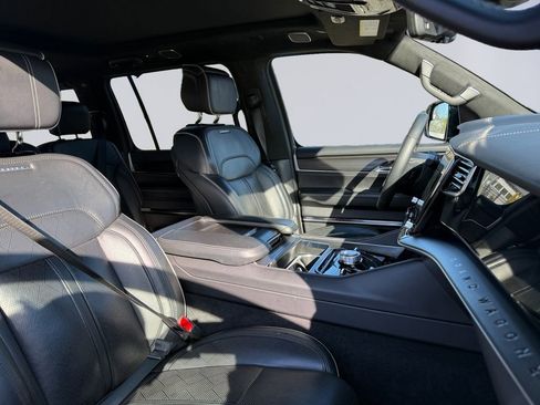 Used 2024 Jeep Grand Wagoneer L Series II w/ Quick Order Packagew 28T image 21