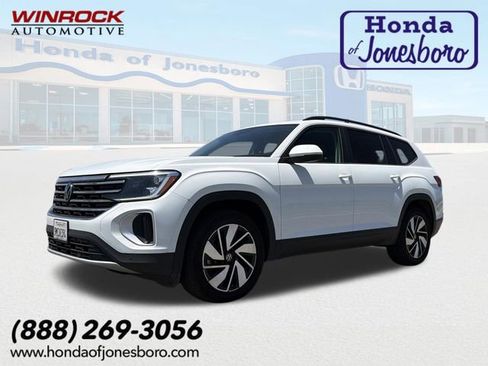 Used 2024 Volkswagen Atlas SE FWD image 1