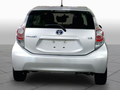 Used 2013 Toyota Prius C Two FWD image 5