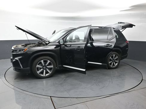 Used 2023 Honda Pilot Elite image 48