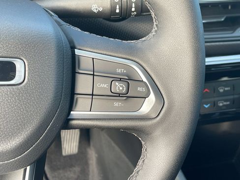 New 2026 Jeep Compass Latitude image 26