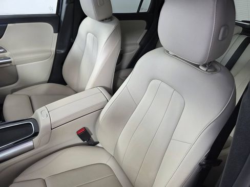 Certified 2024 Mercedes-Benz GLA 250 image 11