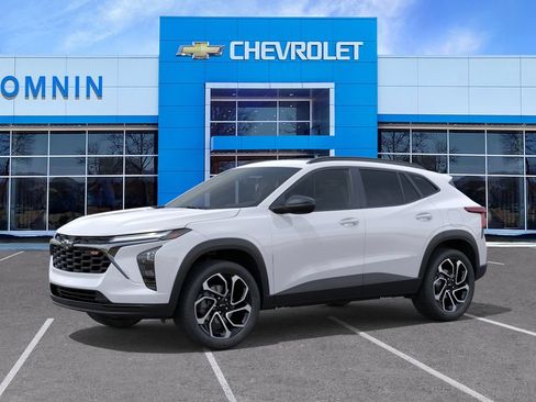 New 2026 Chevrolet Trax RS w/ Sunroof Package FWD image 3