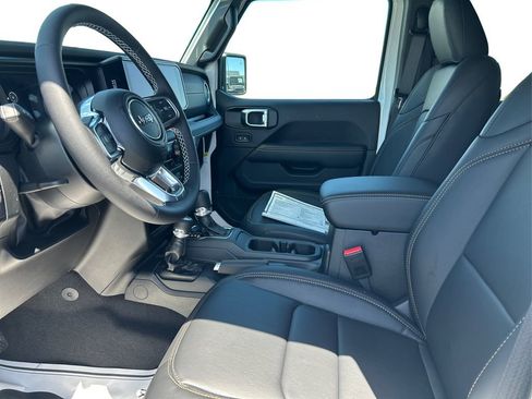New 2025 Jeep Wrangler Sahara w/ Safety Group image 9