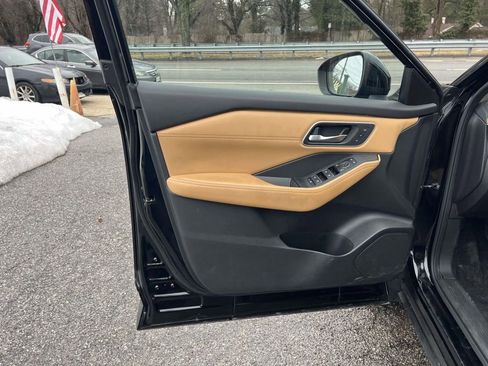 Used 2023 Nissan Rogue Platinum w/ Platinum Premium Package image 15