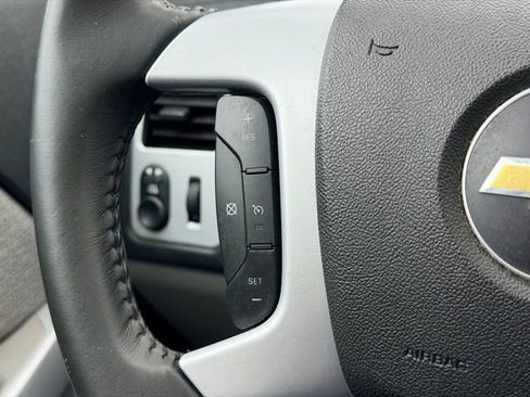 Used 2008 Chevrolet Equinox LT w/ LT Preferred Equipment Group FWD image 8