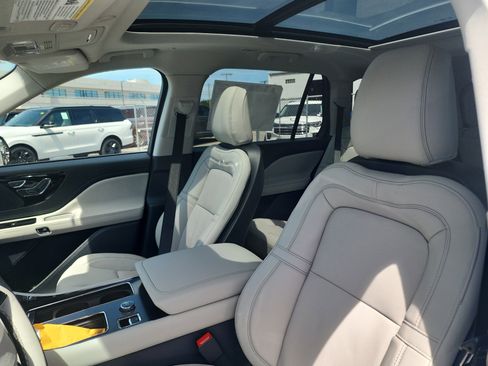 New 2026 Lincoln Aviator Reserve AWD/4WD image 15