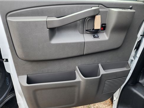 New 2025 Chevrolet Express 2500 w/ Driver Convenience Package image 23