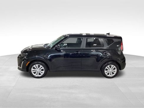 Certified 2023 Kia Soul LX image 6
