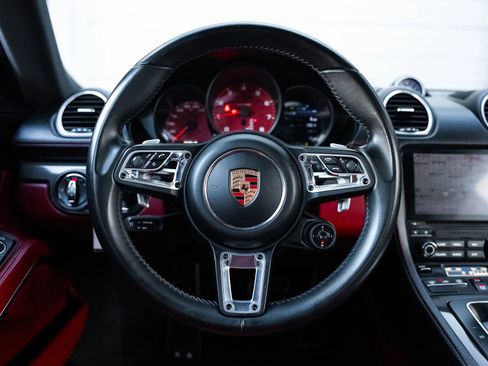 Used 2019 Porsche 718 Cayman w/ Sport Chrono Package RWD image 20