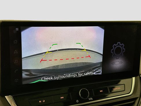 Used 2024 Nissan Altima 2.5 SR w/ SR Premium Package FWD image 23