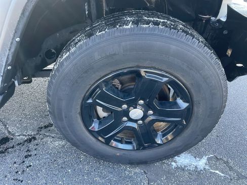 Used 2021 Jeep Wrangler Unlimited Sport image 13