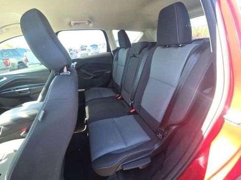 Used 2018 Ford Escape SE image 17