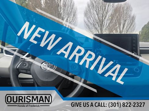 Used 2022 Toyota Corolla LE image 12