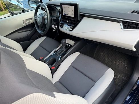 Used 2023 Toyota Corolla LE image 14