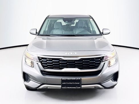 Used 2023 Kia Seltos LX image 2