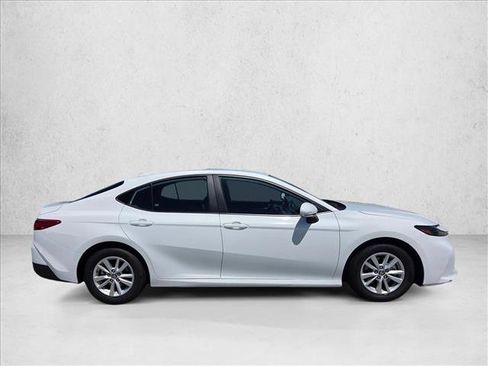 Used 2025 Toyota Camry LE FWD image 4