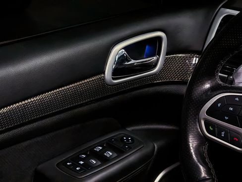 Used 2021 Jeep Grand Cherokee Trackhawk image 46