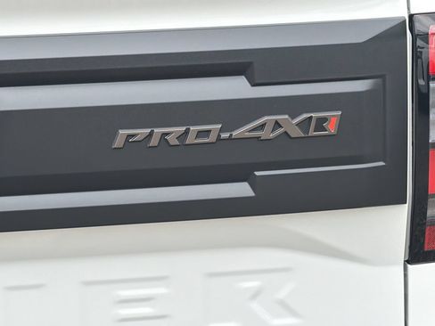 New 2026 Nissan Frontier PRO-4X w/ Pro-4x Convenience Package AWD/4WD image 30