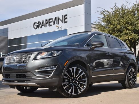 Used 2019 Lincoln MKC Reserve image 1