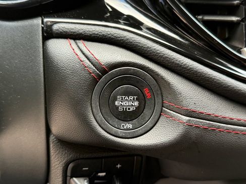 Used 2025 Dodge Durango GT AWD/4WD image 11