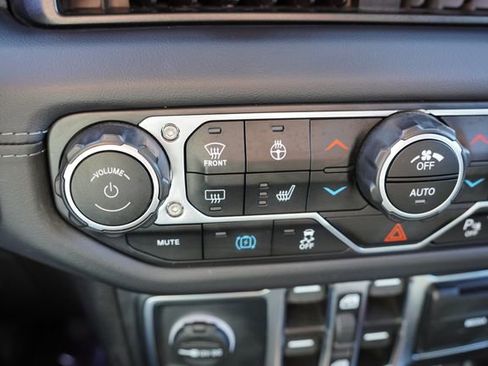 Certified 2025 Jeep Wrangler Unlimited Rubicon 4xe w/ Safety Group image 26