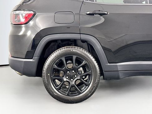 Used 2022 Jeep Compass Latitude w/ Convenience Group AWD/4WD image 43