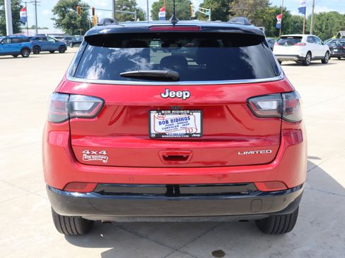 Used 2025 Jeep Compass Limited w/ Elite Group AWD/4WD image 6