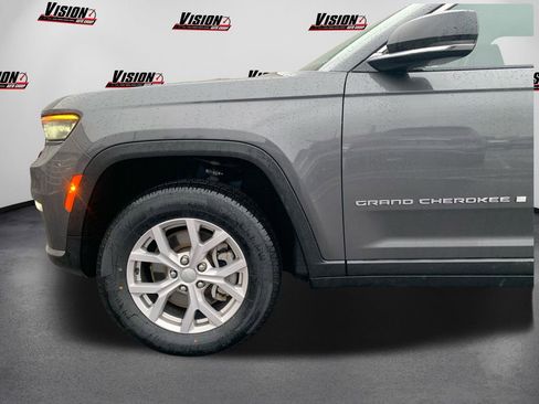 Used 2022 Jeep Grand Cherokee L Limited image 12