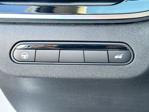 Certified 2026 INFINITI QX60 Luxe w/ Cargo Package FWD image 11