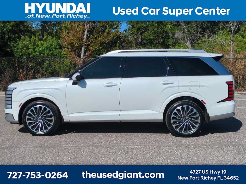 Used 2027 Hyundai Palisade Calligraphy FWD image 2