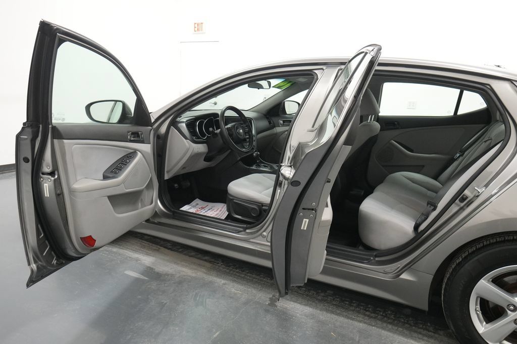 Used 2014 Kia Optima LX FWD image 17