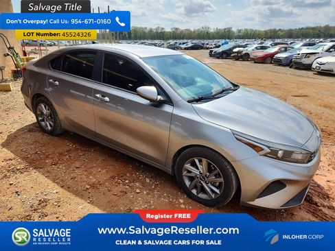 Used 2022 Kia Forte LXS image 5