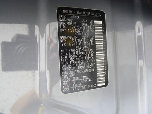 Used 2025 Nissan Rogue Platinum w/ Tech Package FWD image 24