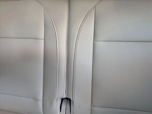 Used 2018 Acura MDX FWD image 16