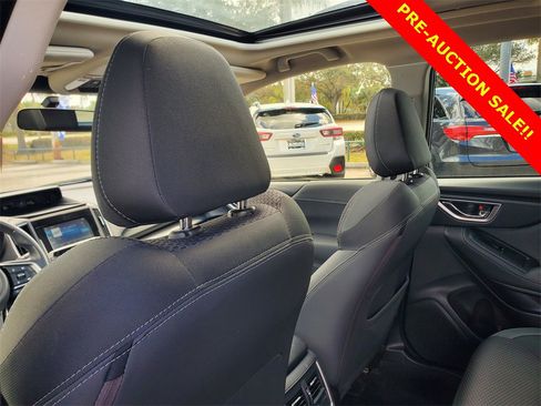 Used 2023 Subaru Forester Premium image 11