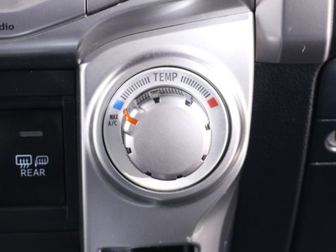 Used 2016 Toyota 4Runner SR5 image 15