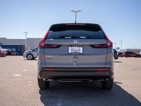 Used 2024 Honda CR-V LX image 6