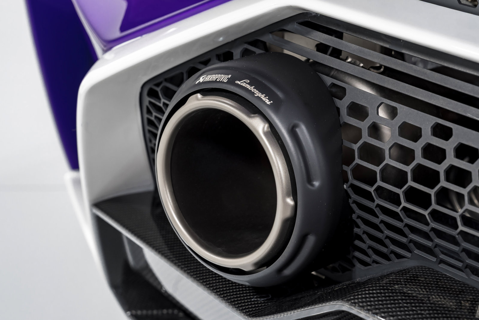 Used 2023 Lamborghini Huracan STO RWD image 54