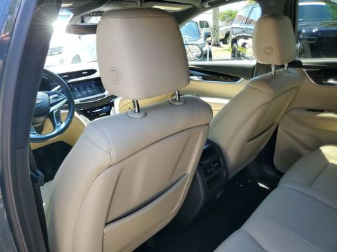 Used 2019 Cadillac XT5 FWD image 13