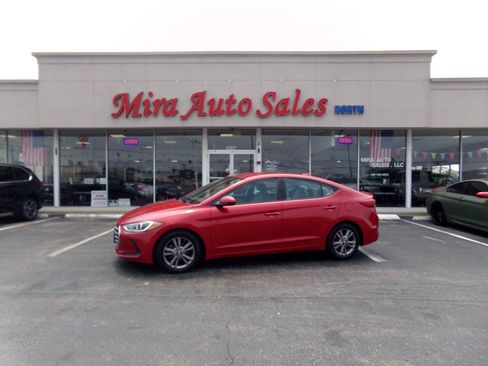 Used 2017 Hyundai Elantra SE FWD image 1