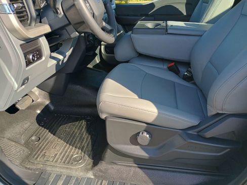 New 2026 Ford F350 XL w/ FX4 Off-Road Package image 9
