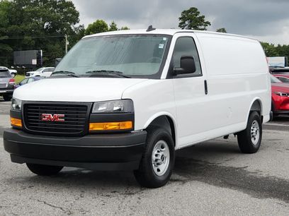 New 2025 GMC Savana 2500