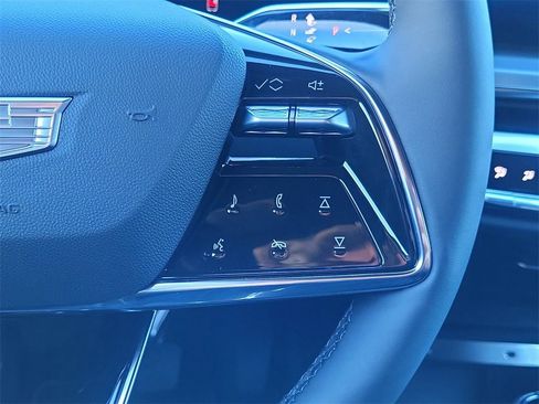 New 2026 Cadillac Lyriq Signature Luxury image 16