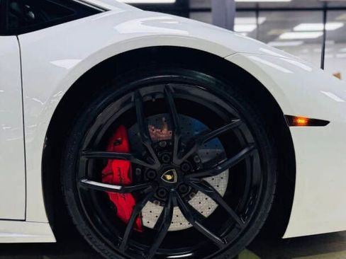 Used 2015 Lamborghini Huracan LP 610-4 image 15