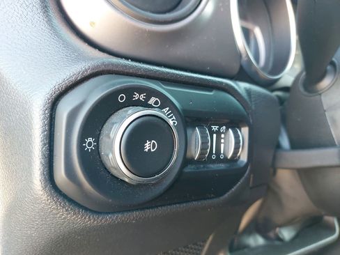 Used 2022 Jeep Wrangler Sport S w/ Sun And Sound Package image 27