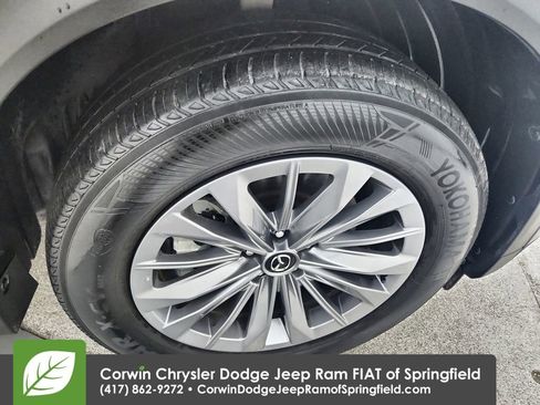 Used 2025 MAZDA CX-90 3.3 Turbo w/ Select Package image 34