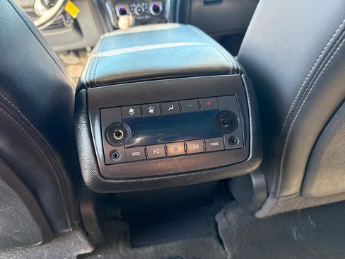 Used 2013 Buick Enclave Premium image 17